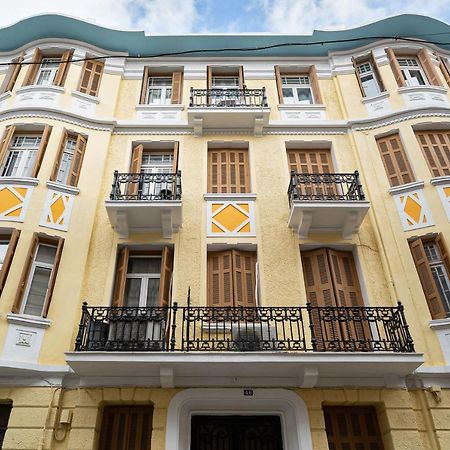 Spacious & Artistic Retro 2Bd Apt With Sauna Athens Exterior photo
