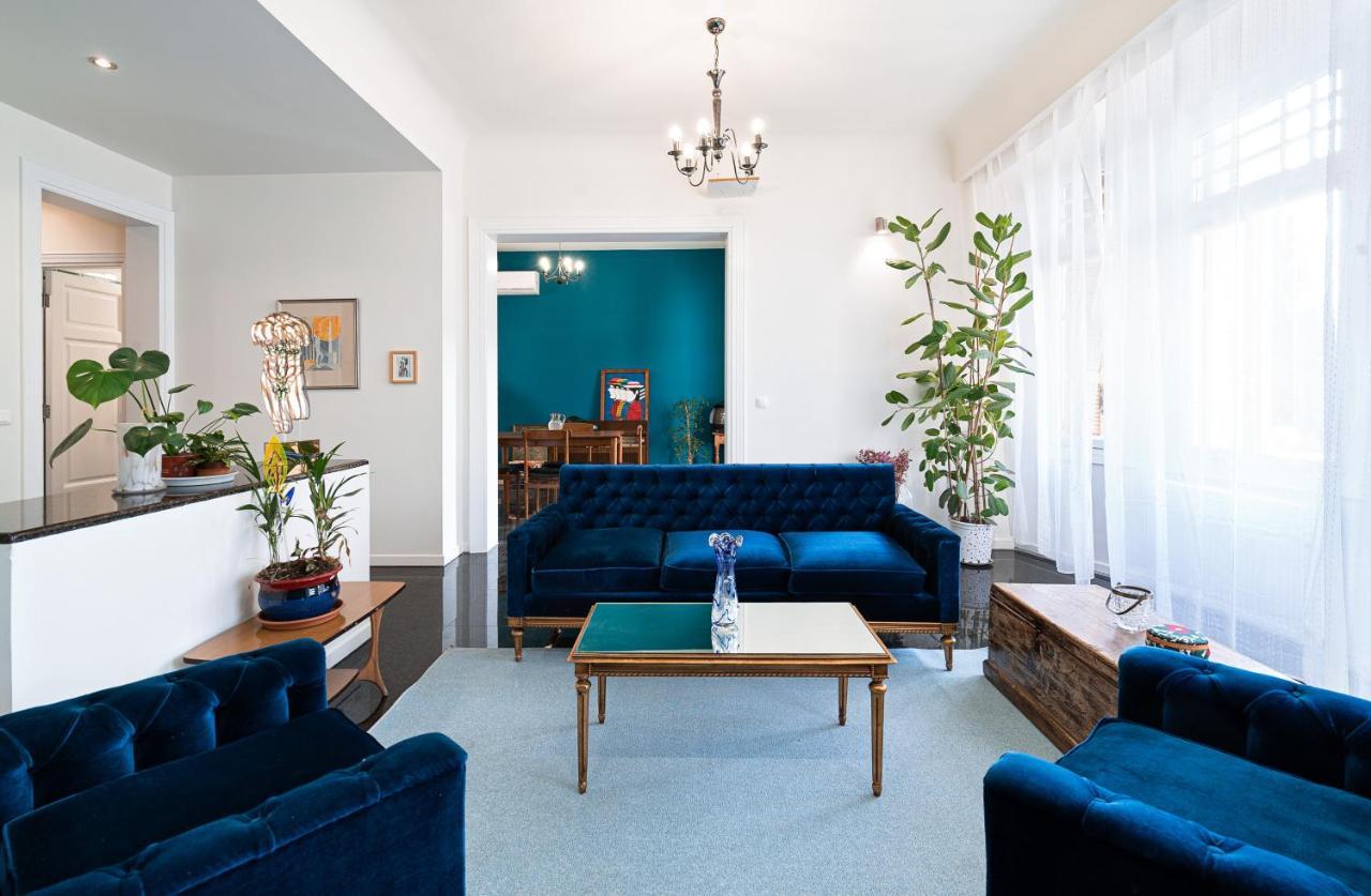 Spacious & Artistic Retro 2Bd Apt With Sauna Athens Exterior photo